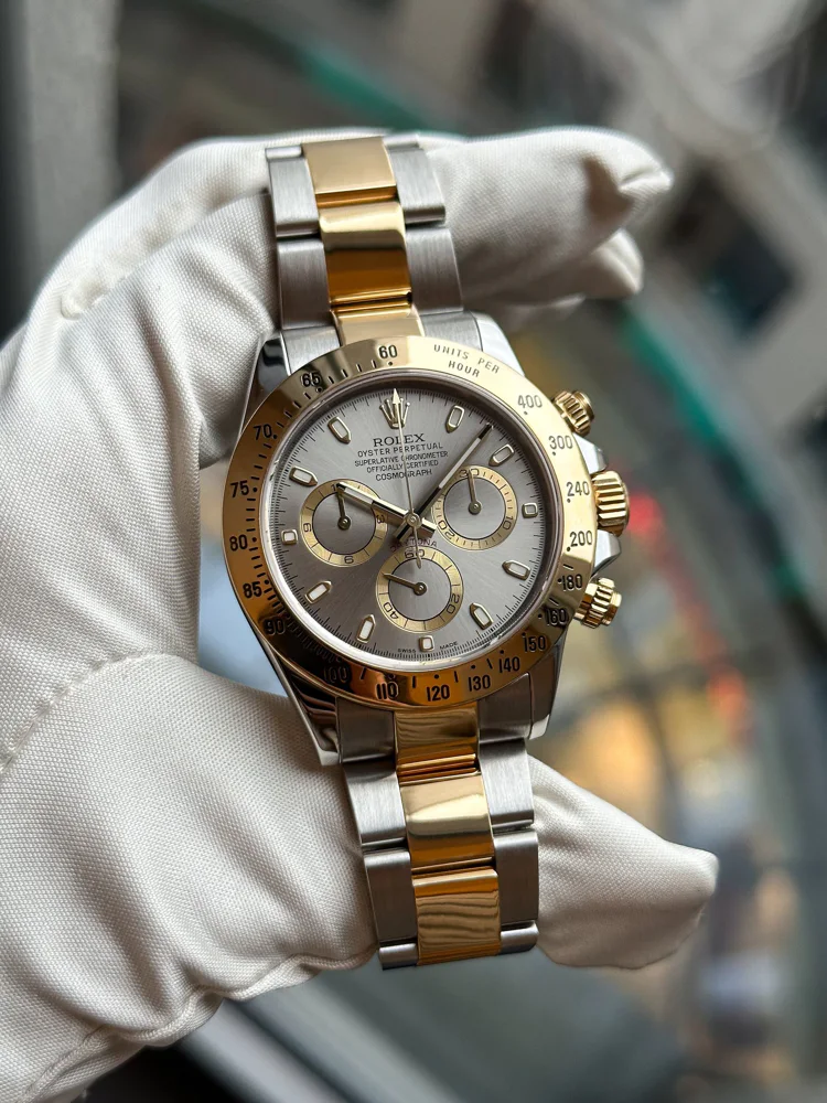 Rolex Daytona box and papers 2015